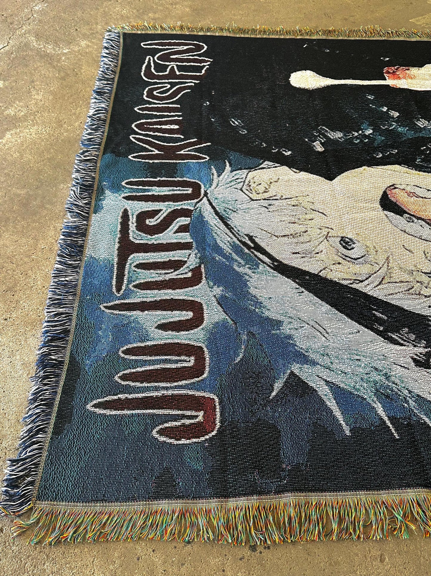 DOMAIN WOVEN BLANKET TAPESTRY